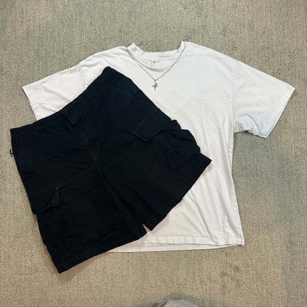 Black Vintage Y2K Surf Style Nike Baggy Cargo Shorts